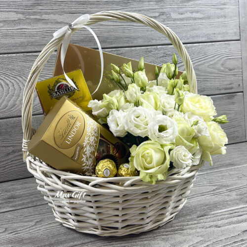 Подарочная корзина с цветами «Collection»