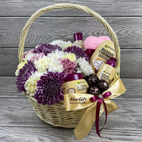 Подарочная корзина с цветами с цветами «Минуты радости»
