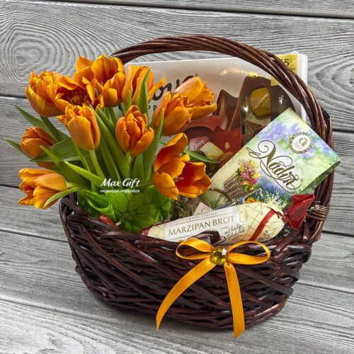 Подарочная корзина с цветами «Дивная сказка»