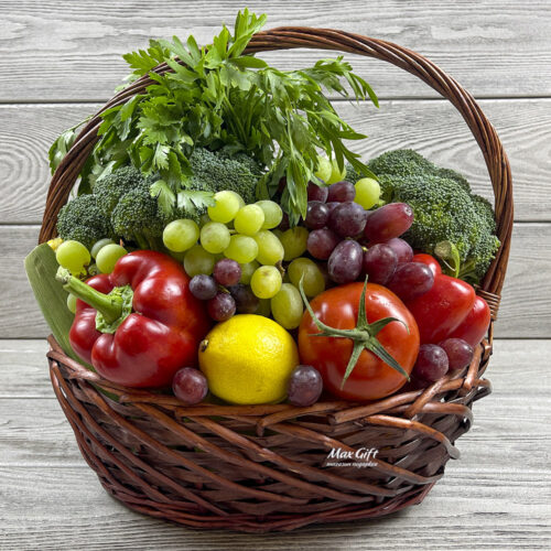 Корзина с овощами и фруктами «Летний ужин»