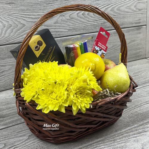 Подарочная корзина с цветами и фруктами «Фантазия»