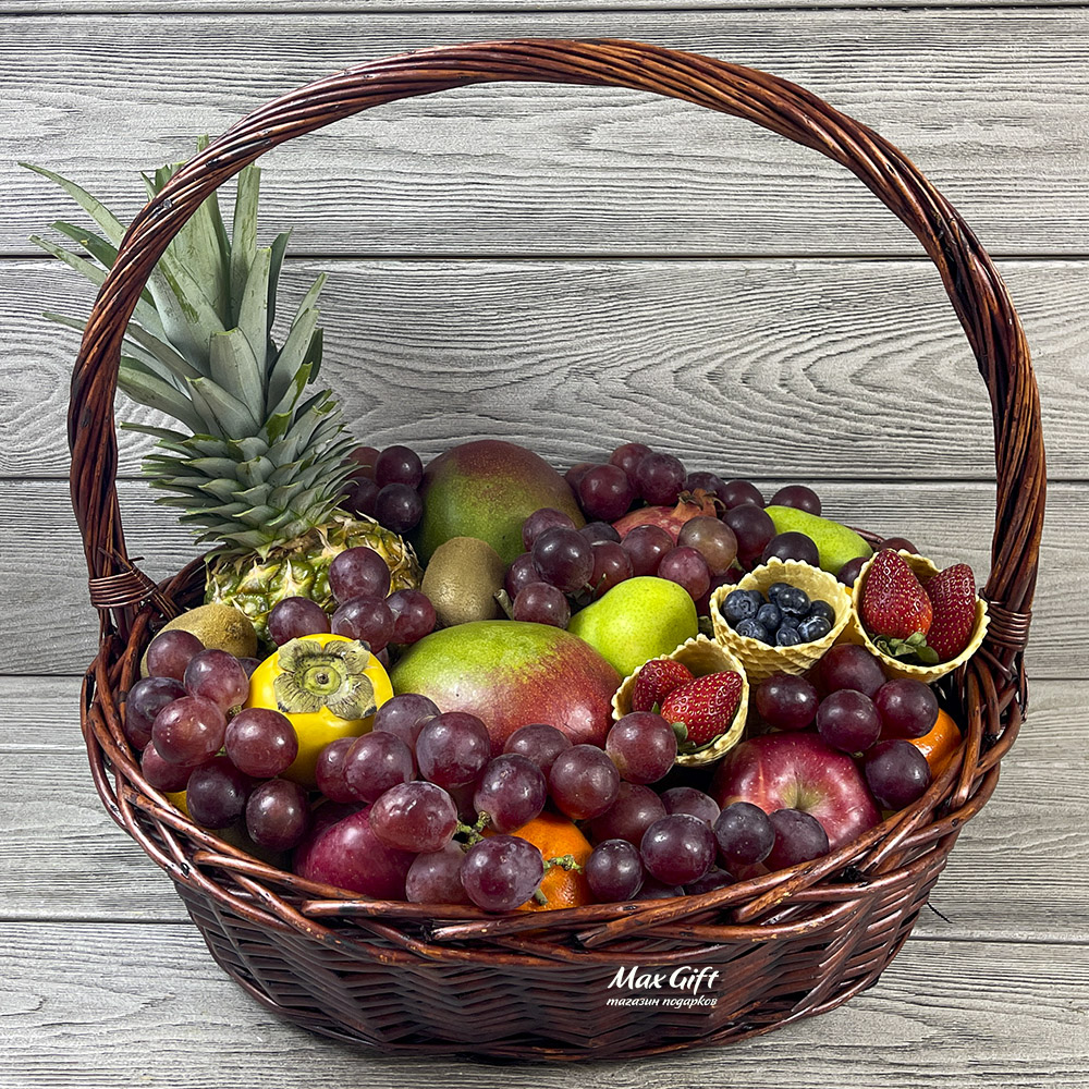 Фруктовая корзина с ягодами «На здоровье!» - S